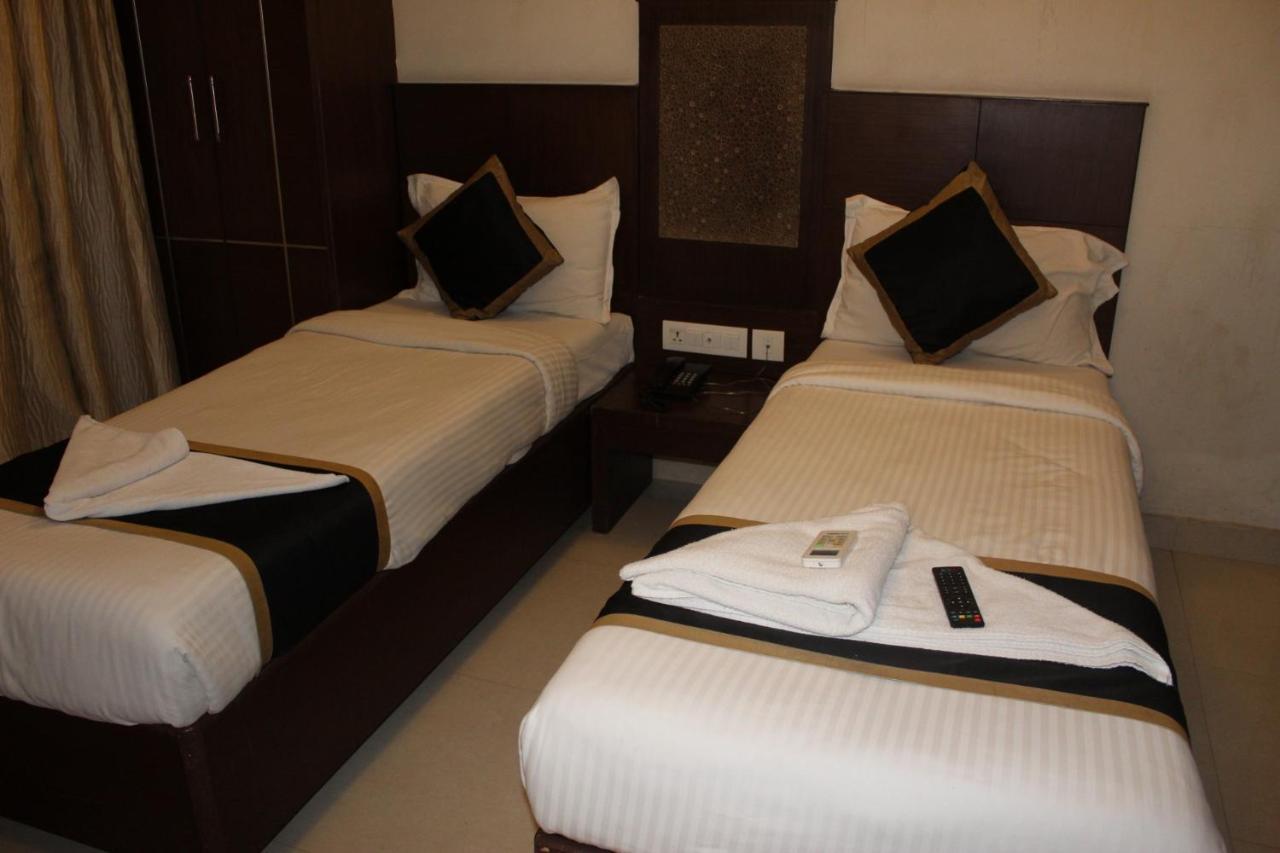 Sky Gate Hotel Near Apollo Main, Women'S & Children'S Us Consulate Sankara Netralaya Goethe Institute Prestigepalladium Shastri Bhavan Senmozhi Poonga Raj Ratnam Stadium Taj Coromandal India Oil Bhavan Dr Mohan'S Diabetics Vac Chennai Zewnętrze zdjęcie